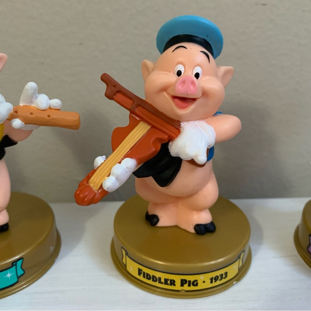 McDonald’s Toys 2002 Disney 100 years of Magic Three Little Pigs & Wolf Figures - Picture 4 of 11